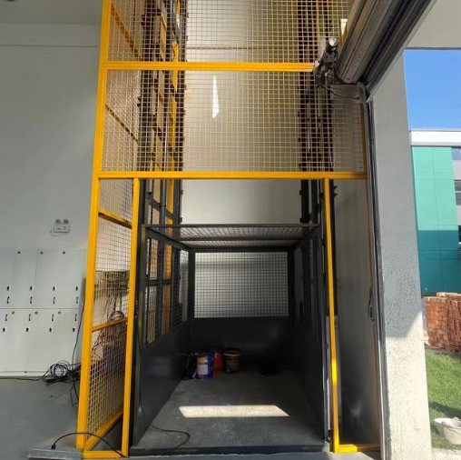 保山导轨式升降机助力物流园破解运输难题